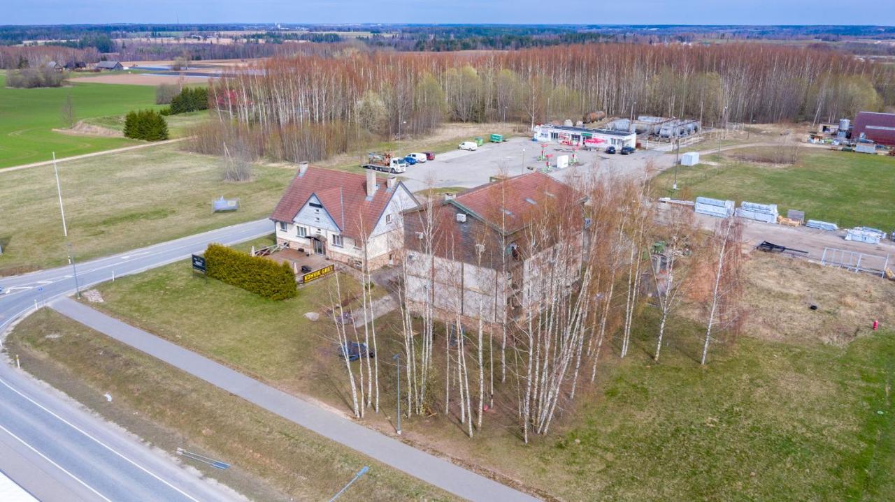 Hotel Kambja Kodud Esterno foto